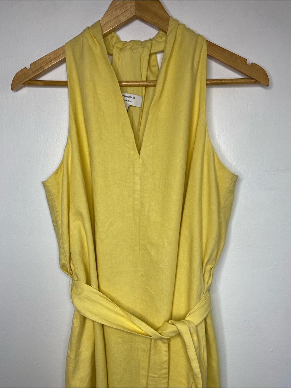 Linen-Blend Twist-Back Midi Dress Size M Pastel yellow Resort Vaca - Picture 4 of 11